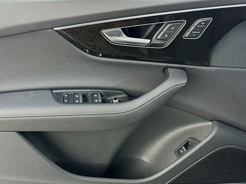 Certified 2025 Audi Q7 3.0T Premium Plus w/ Premium Plus Package image 17
