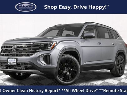 Used 2025 Volkswagen Atlas SE w/ Black Wheel Package