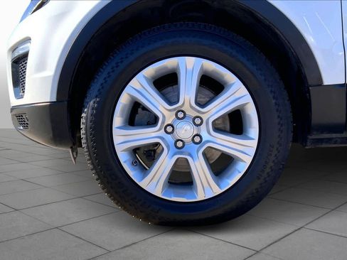 Used 2018 Land Rover Range Rover Evoque SE Premium AWD/4WD image 10