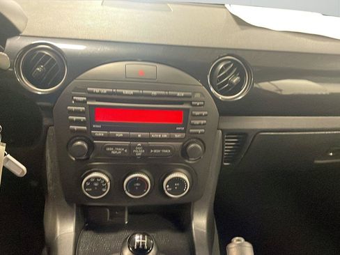Used 2014 MAZDA MX-5 Miata Sport w/ Convenience Package RWD image 15