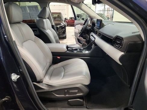 Certified 2025 Honda Pilot EX-L image 33