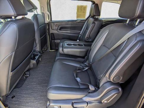 Used 2025 Honda Odyssey EX-L image 18