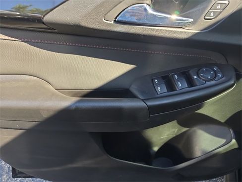 Used 2021 Chevrolet TrailBlazer RS w/ Convenience Package image 14