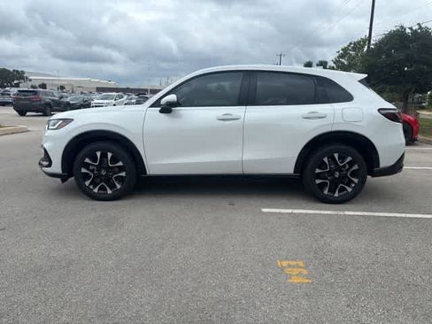 Used 2026 Honda HR-V EX-L image 2