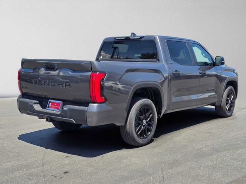 Used 2024 Toyota Tundra Limited AWD/4WD image 3