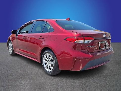 Used 2022 Toyota Corolla LE FWD image 6