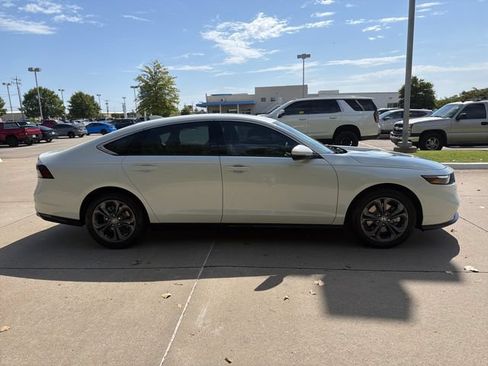 New 2026 Honda Accord EX-L image 6