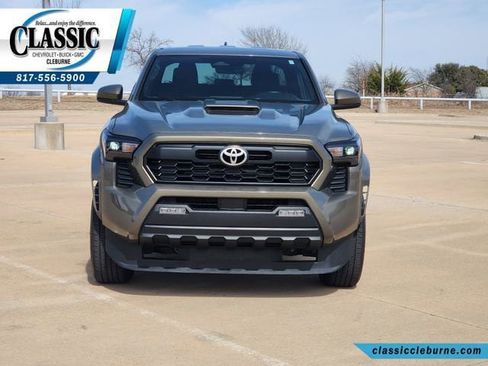 Used 2024 Toyota Tacoma TRD Sport image 4