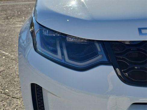 Used 2024 Land Rover Discovery Sport S image 7