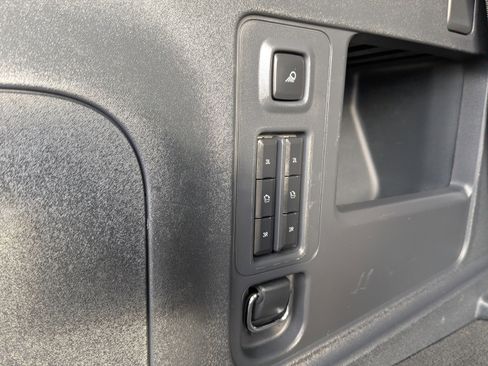 Used 2025 Lincoln Navigator Reserve AWD/4WD image 14