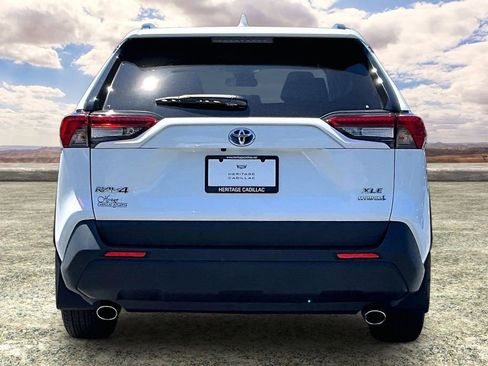 Used 2024 Toyota RAV4 XLE w/ Convenience Package AWD/4WD image 6