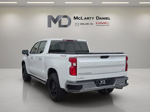 Used 2022 Chevrolet Silverado 1500 LTZ w/ LTZ Convenience Package II AWD/4WD image 13