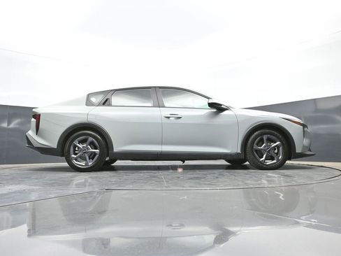 Used 2025 Kia K4 FWD image 39
