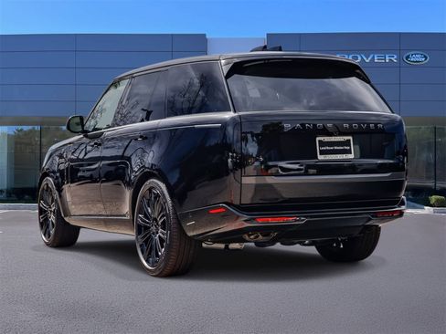 New 2026 Land Rover Range Rover SE image 6
