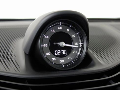 Certified 2026 Porsche Taycan AWD/4WD image 28
