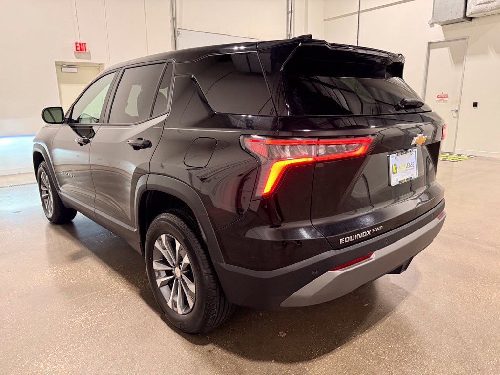 Used 2026 Chevrolet Equinox LT AWD/4WD image 7