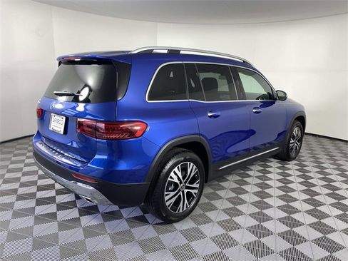 Used 2024 Mercedes-Benz GLB 250 image 9