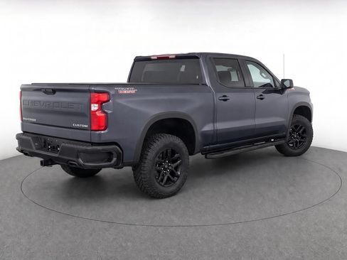 Used 2024 Chevrolet Silverado 1500 Custom Trail Boss AWD/4WD image 3