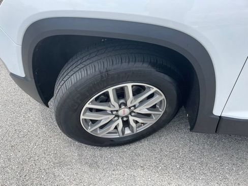 Used 2018 GMC Acadia SLE AWD/4WD image 17