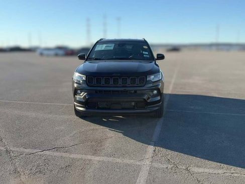 New 2026 Jeep Compass Latitude image 2