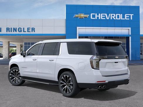 New 2026 Chevrolet Suburban High Country RWD image 3