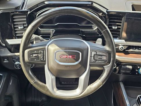 Used 2025 GMC Sierra 1500 SLT w/ SLT Convenience Package AWD/4WD image 19