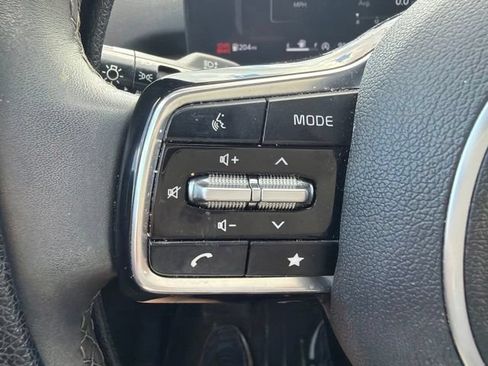 Used 2025 Kia Sorento SX FWD image 38