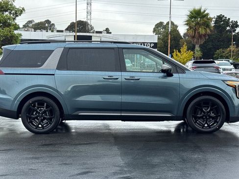 New 2026 Kia Carnival SX Prestige image 3