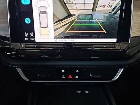 New 2026 Volkswagen Atlas SE FWD image 35
