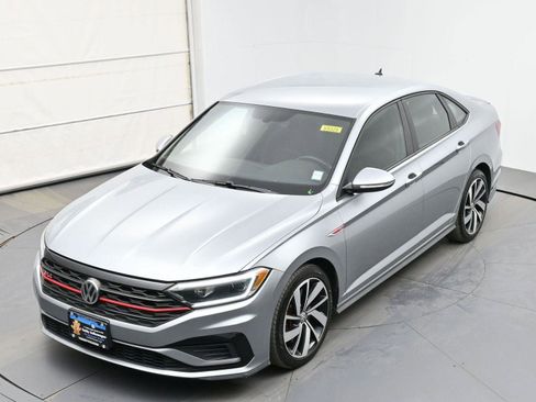 Used 2019 Volkswagen Jetta GLI image 36