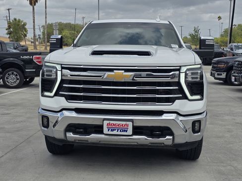 Used 2024 Chevrolet Silverado 2500 LTZ AWD/4WD image 10