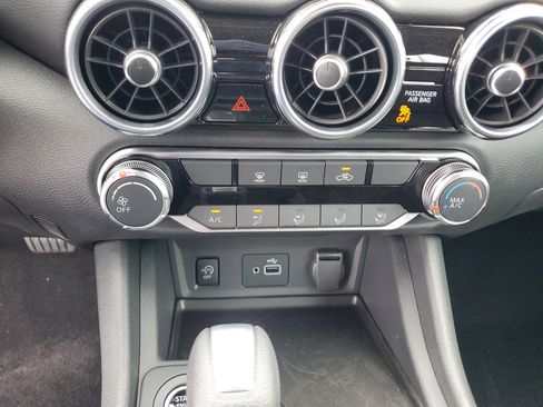 New 2025 Nissan Sentra S image 23