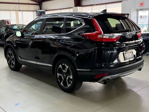Used 2017 Honda CR-V Touring image 4