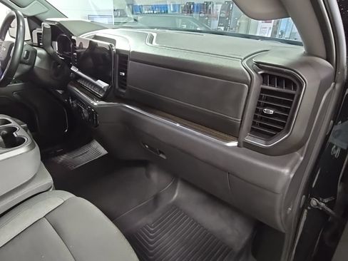 Used 2024 Chevrolet Silverado 1500 LT AWD/4WD image 30