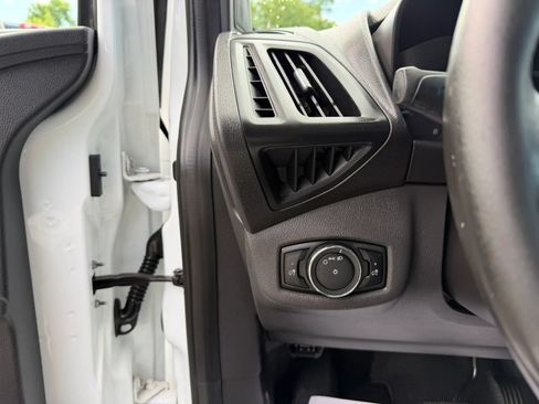 Used 2017 Ford Transit Connect XL FWD image 16