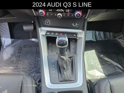 Used 2024 Audi Q3 2.0T Premium Plus w/ Premium Plus Package AWD/4WD image 26