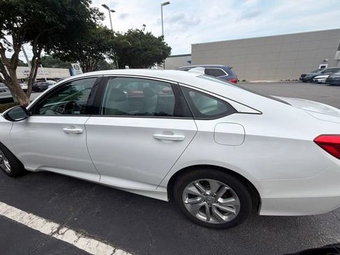 Used 2019 Honda Accord LX image 2