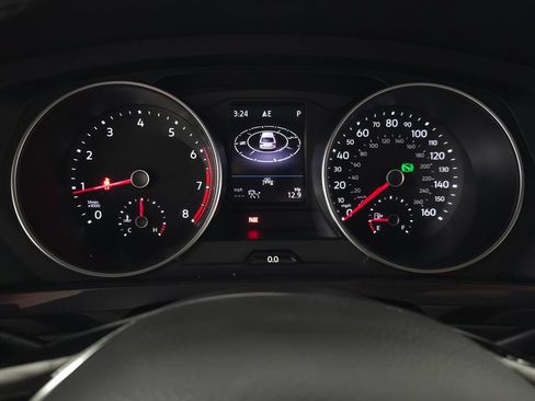 Used 2021 Volkswagen Tiguan SE R-Line FWD image 19