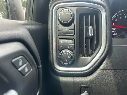 Used 2021 Chevrolet Silverado 1500 LT Trail Boss w/ Convenience Package II AWD/4WD image 13