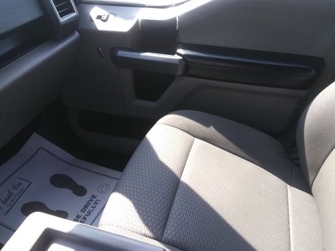 Used 2017 Ford F150 XLT image 28