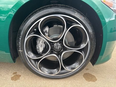 New 2025 Alfa Romeo Giulia AWD w/ Driving Assist Package image 24