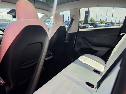 Used 2024 Tesla Model Y Performance AWD/4WD image 12