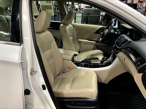 Used 2016 Honda Accord EX-L image 7