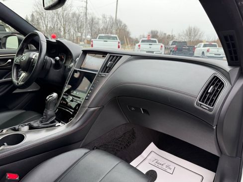 Used 2022 INFINITI Q60 Red Sport 400 w/ Proactive Package image 12