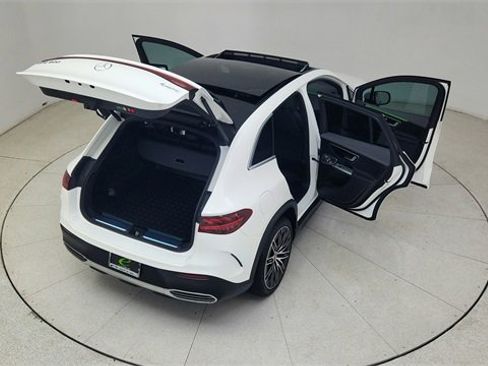 Used 2023 Mercedes-Benz EQE 500 4MATIC SUV w/ Exclusive Trim Package image 85