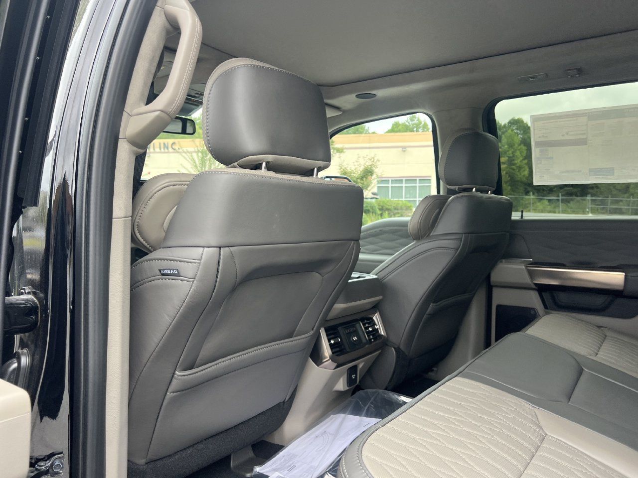 New 2026 Ford F450 Platinum w/ Platinum Plus Package AWD/4WD image 21