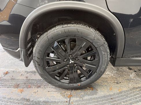 New 2026 Mitsubishi Outlander Sport LE image 34