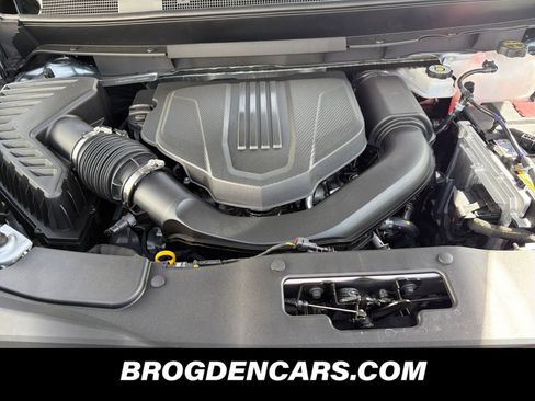 New 2026 GMC Acadia Elevation w/ Black Edition image 10