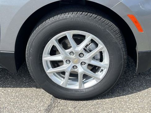 Certified 2023 Chevrolet Equinox LS w/ Driver Confidence II Package AWD/4WD image 8