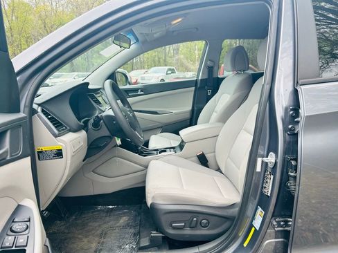 Used 2017 Hyundai Tucson SE image 18